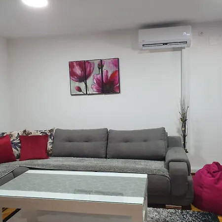 Ema With Garage * Velika Kladusa