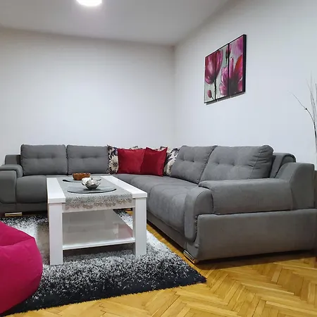 Ema With Garage Velika Kladusa