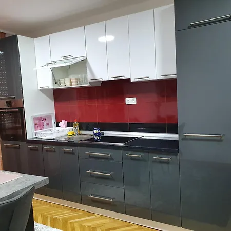 Appartement Ema With Garage